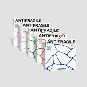Le Sserafim: Antifragile - Random Cover - Compact Version - incl. 16pg Booklet, Unit Photo Card, Individual Photo Card   Postcard